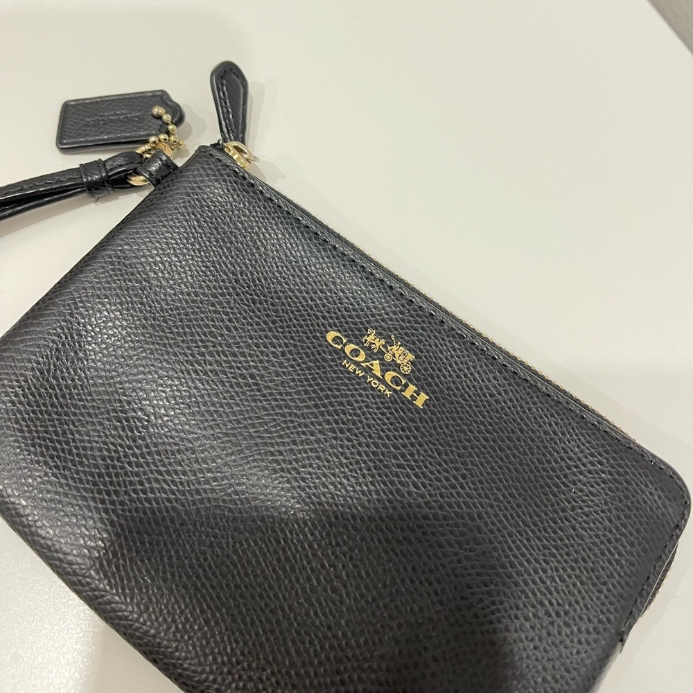 Coach wristlet - Picture 2 of 4